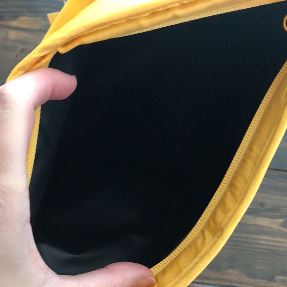 VS Pink Sunshine Insulated Beach Tote Cooler Bag - Picture 4 of 4